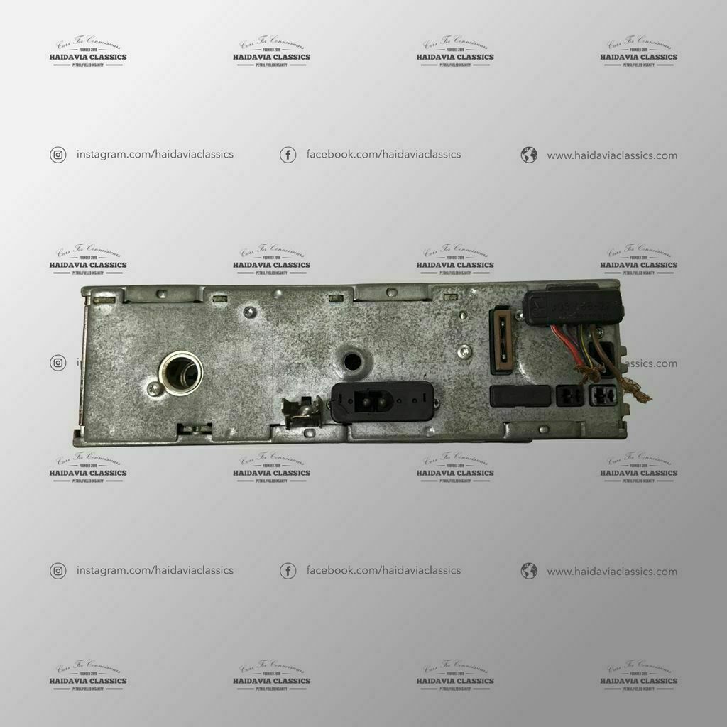 Genuine Mercedes-Benz Becker Europa 2000 BE 1100 Cassette Player