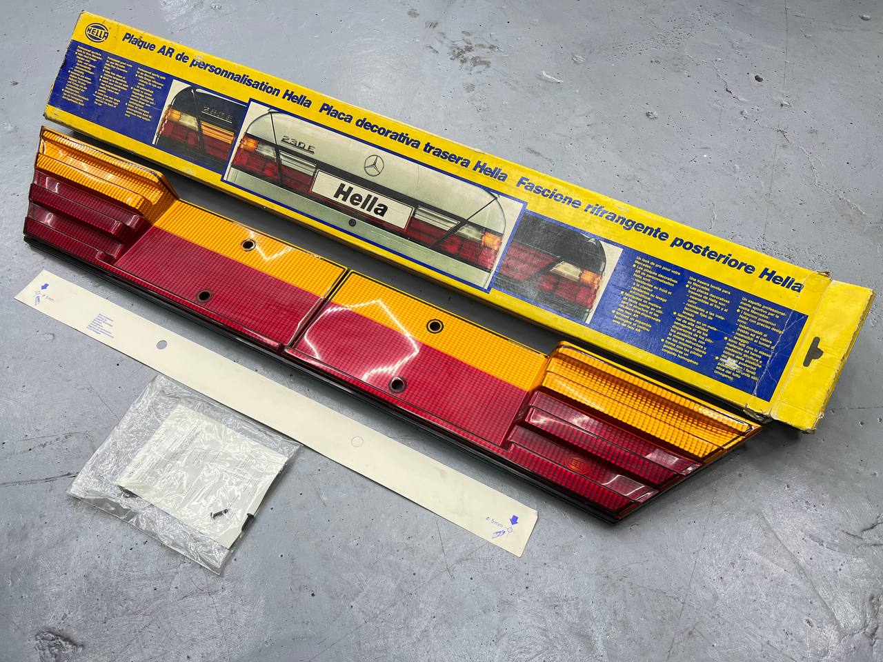 Genuine Mercedes-Benz W124 Hekblende [New Old Stock]
