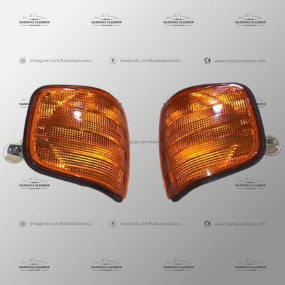 Genuine Mercedes-Benz NOS W126 Bosch Amber Indicators